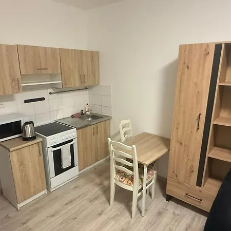 New Close To Downtown And Zoo Apartment